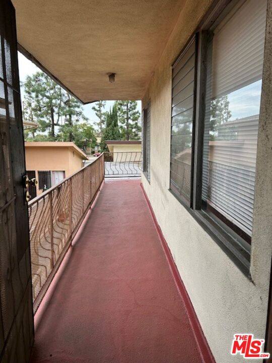 Apartment for rent at 10702 Crenshaw Blvd #5, Inglewood, CA 90303