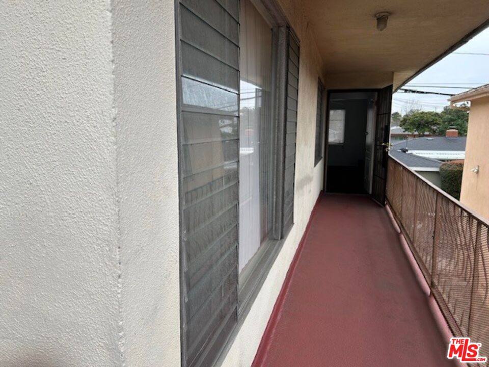 Apartment for rent at 10702 Crenshaw Blvd #5, Inglewood, CA 90303