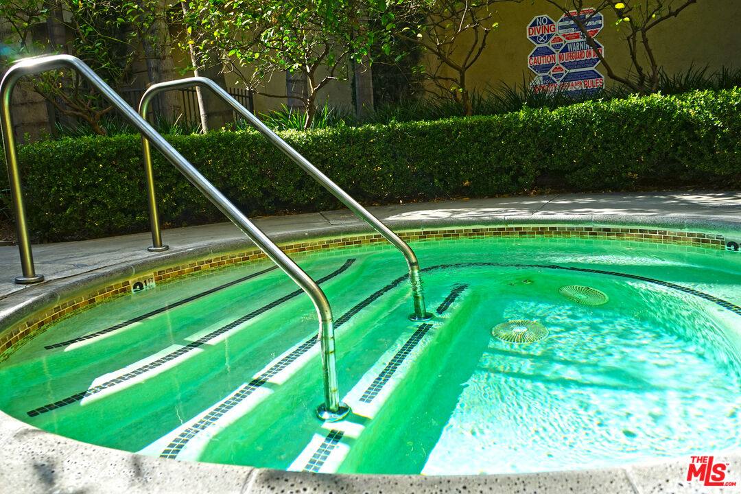Apartment for rent at 151 E Holly St #3405, Pasadena, CA 91103
