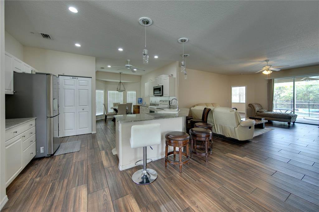 Apartment for rent at 5291 Echo Lane, Sarasota, FL 34233