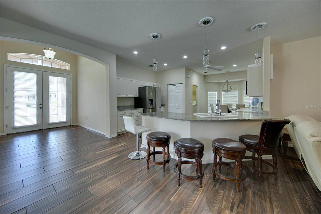 Apartment for rent at 5291 Echo Lane, Sarasota, FL 34233