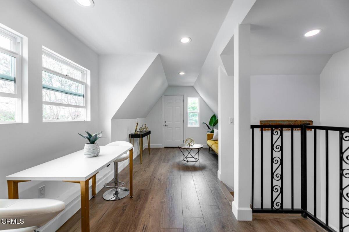 Apartment for rent at 1161 Ruberta Ave #1161AA, Glendale, CA 91201