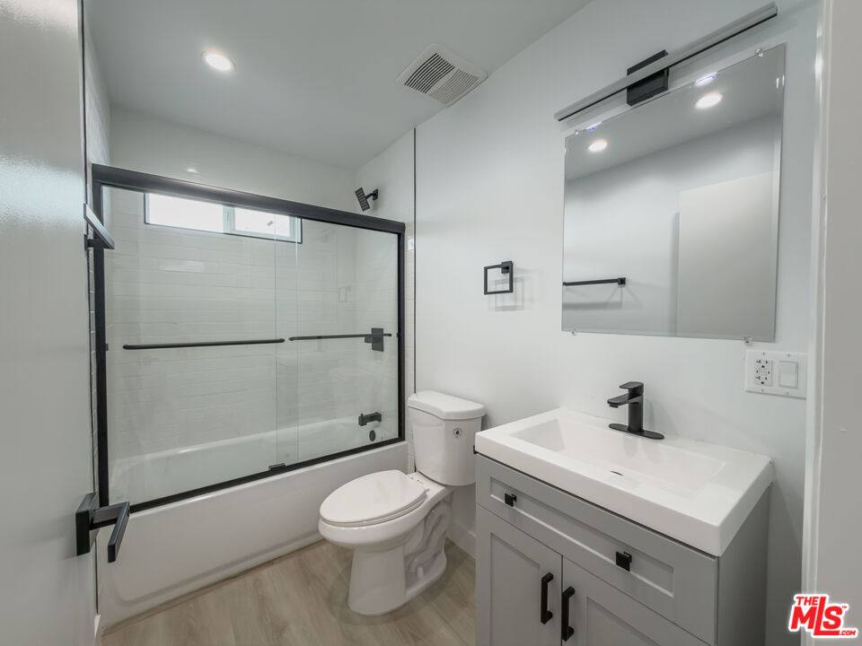 Apartment for rent at 1211 Beryl St #1211E, Redondo Beach, CA 90277