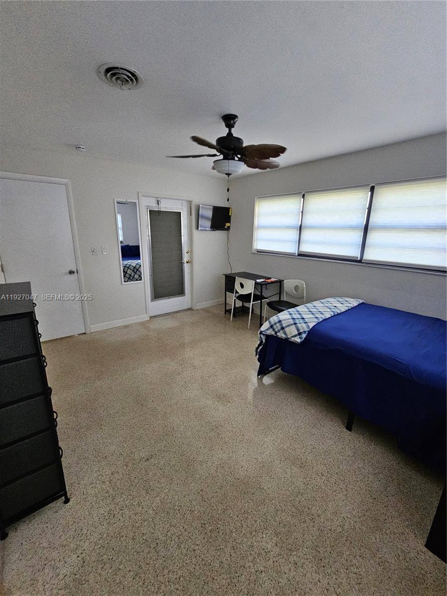 Apartment for rent at 3202 Pierce St, Hollywood, FL 33021