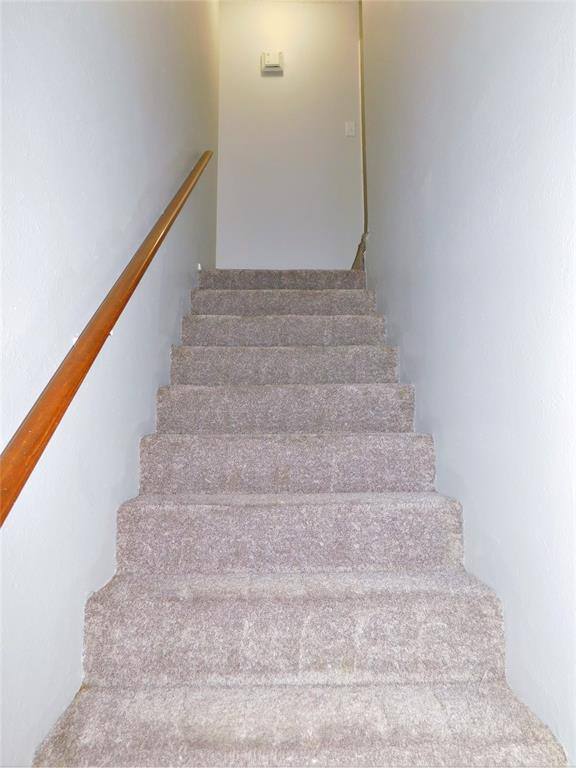 Townhouse for rent at 1131 Dallas Dr, Denton, TX 76205