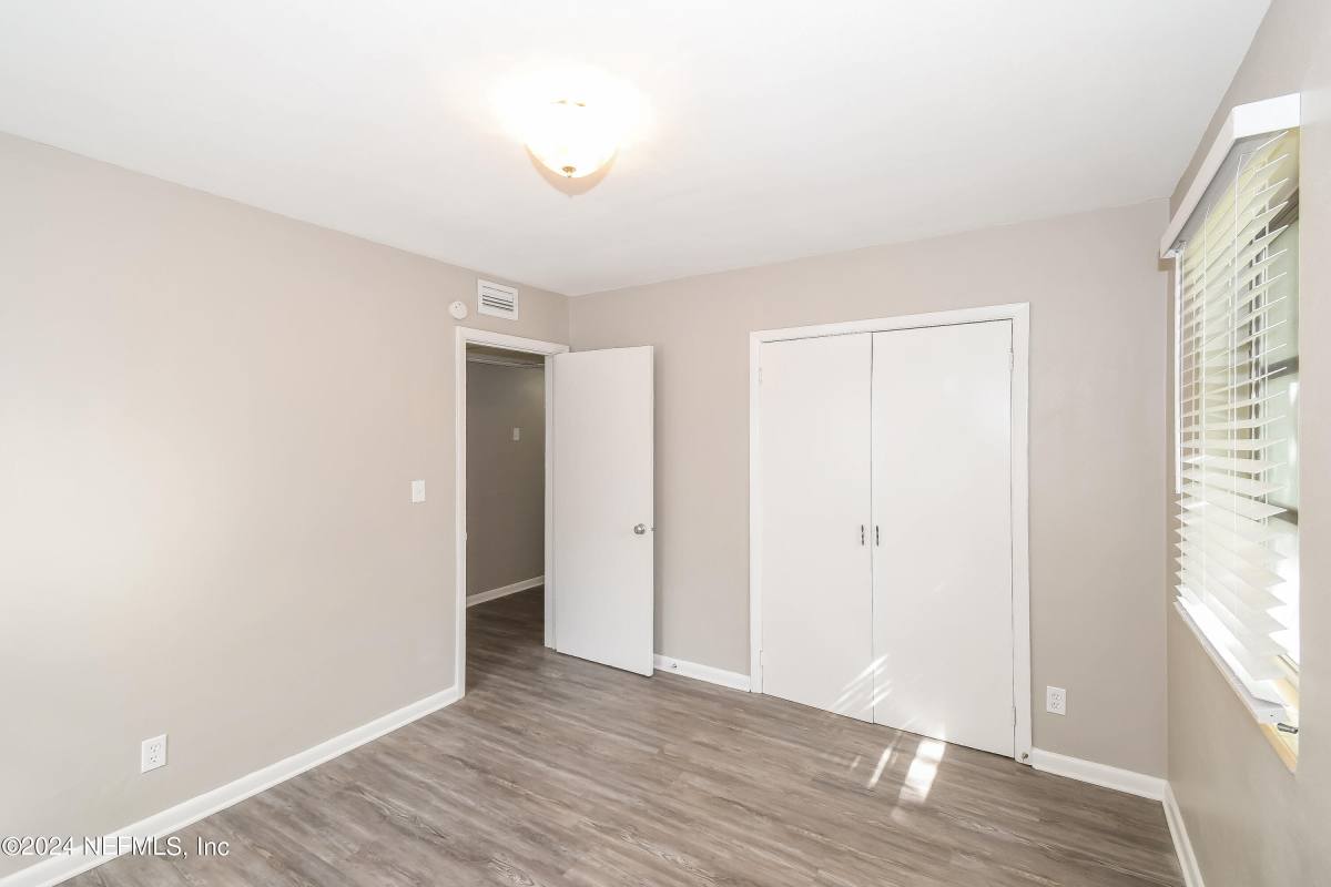 Apartment for rent at 6238 Green Pine Lane, Jacksonville, FL 32277