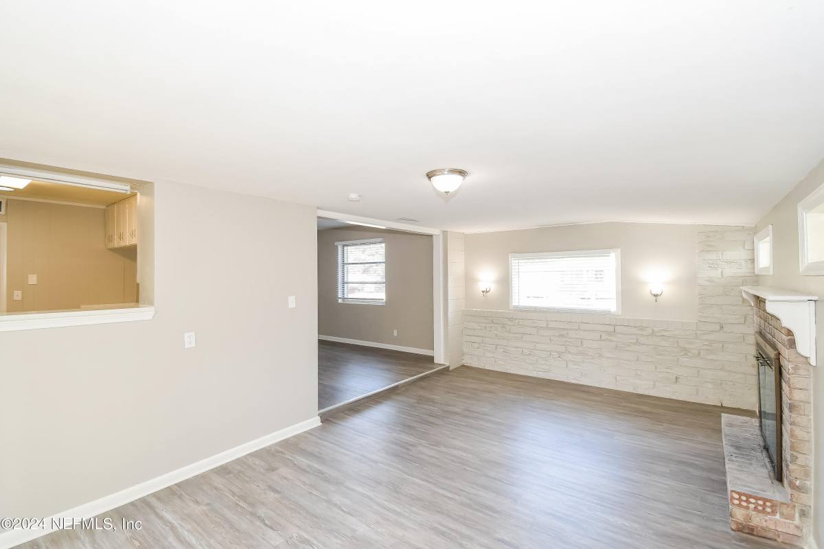 Apartment for rent at 6238 Green Pine Lane, Jacksonville, FL 32277
