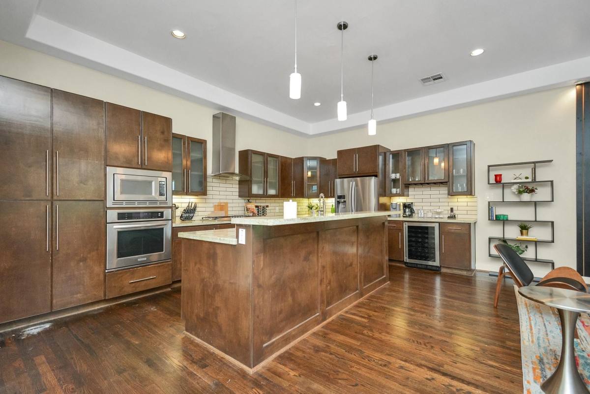 Townhouse for rent at 4608 Nett St #4608D, Houston, TX 77007