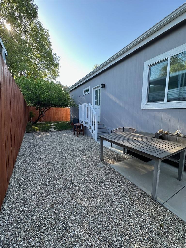 Apartment for rent at 1188 Aztec, Topanga, CA 90290