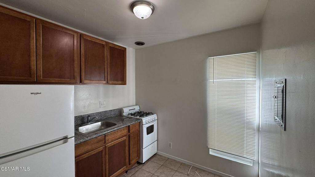 Apartment for rent at 13507 Victory Blvd #2, Van Nuys, CA 91401