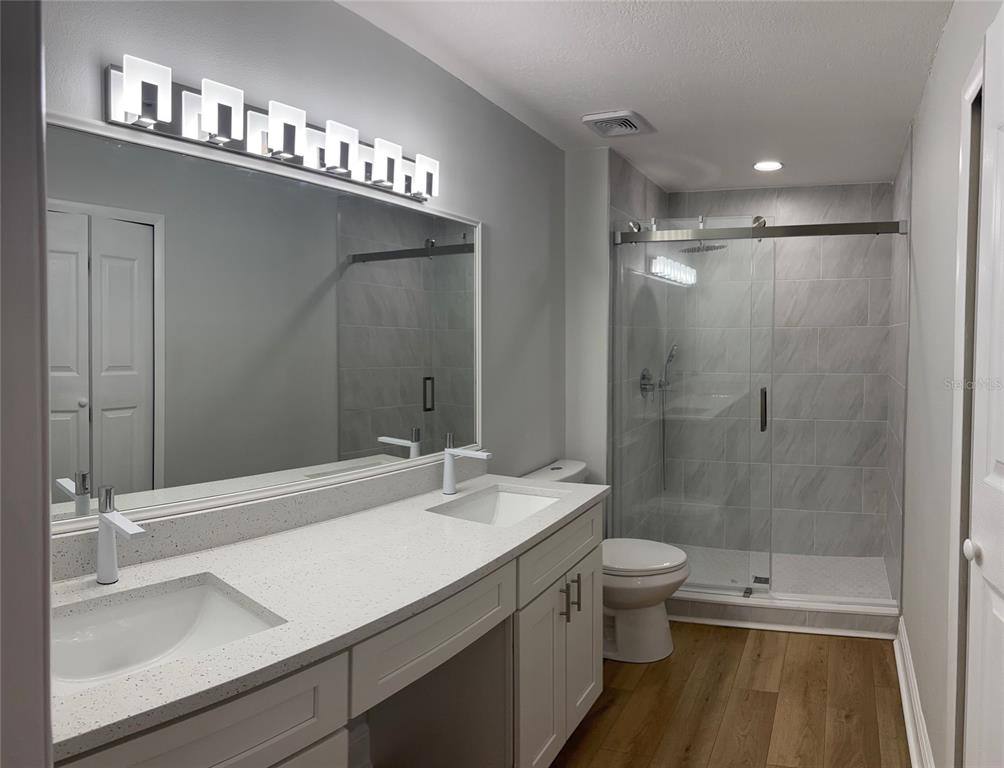 Condo for rent at 5395 Vineland Rd #5395S, Orlando, FL 32811