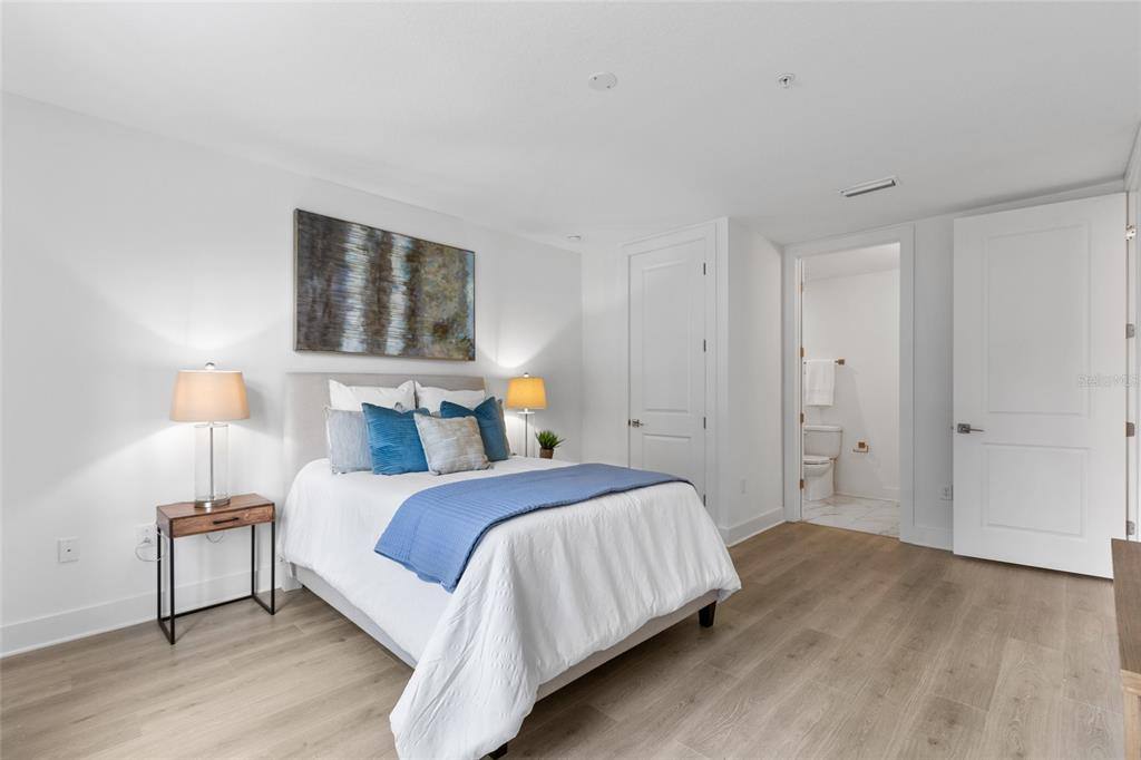 Townhouse for rent at 266 Park Lake St #19, Orlando, FL 32803