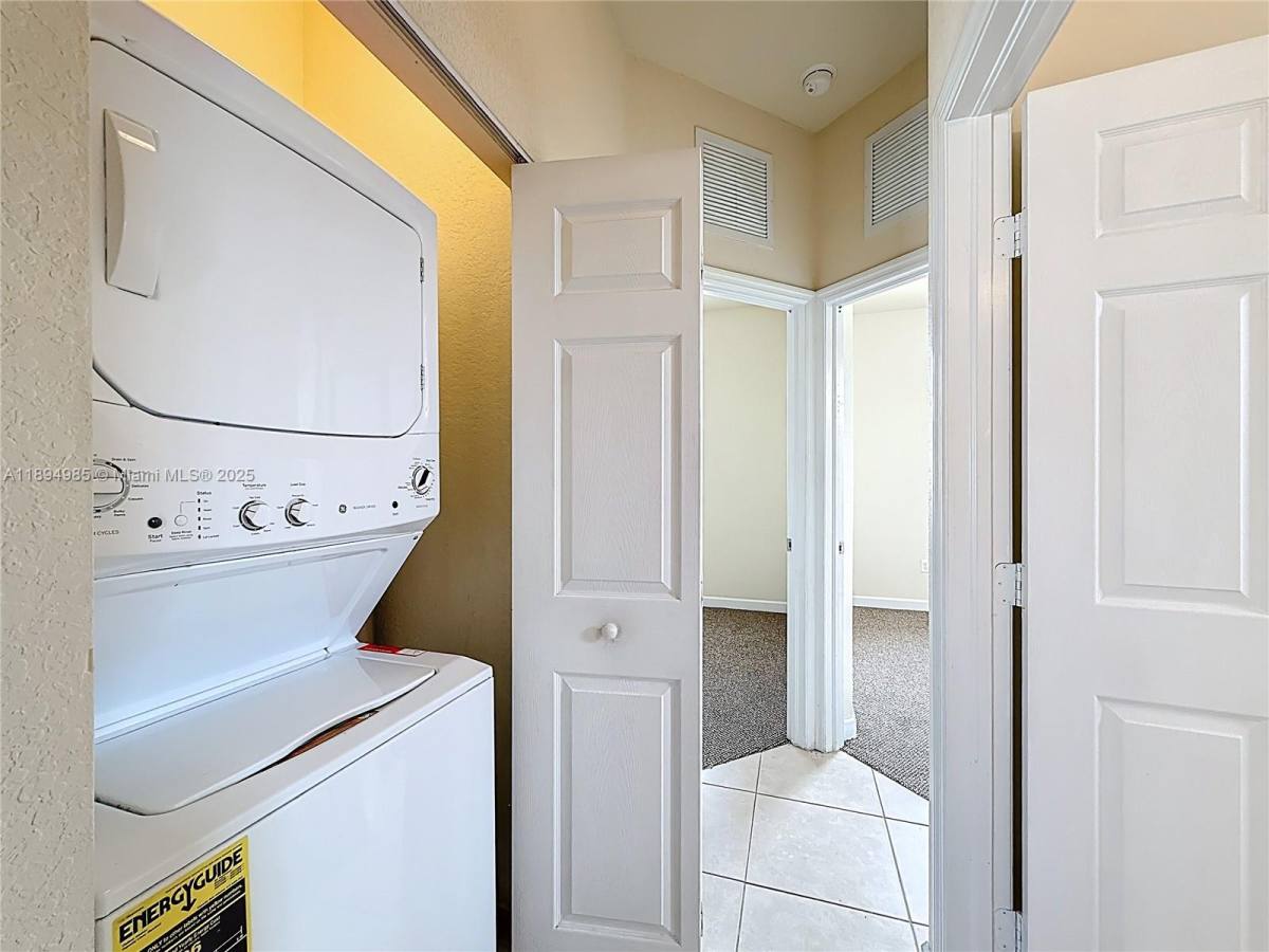 Apartment for rent at 2935 SE 1st Dr #21, Homestead, FL 33033