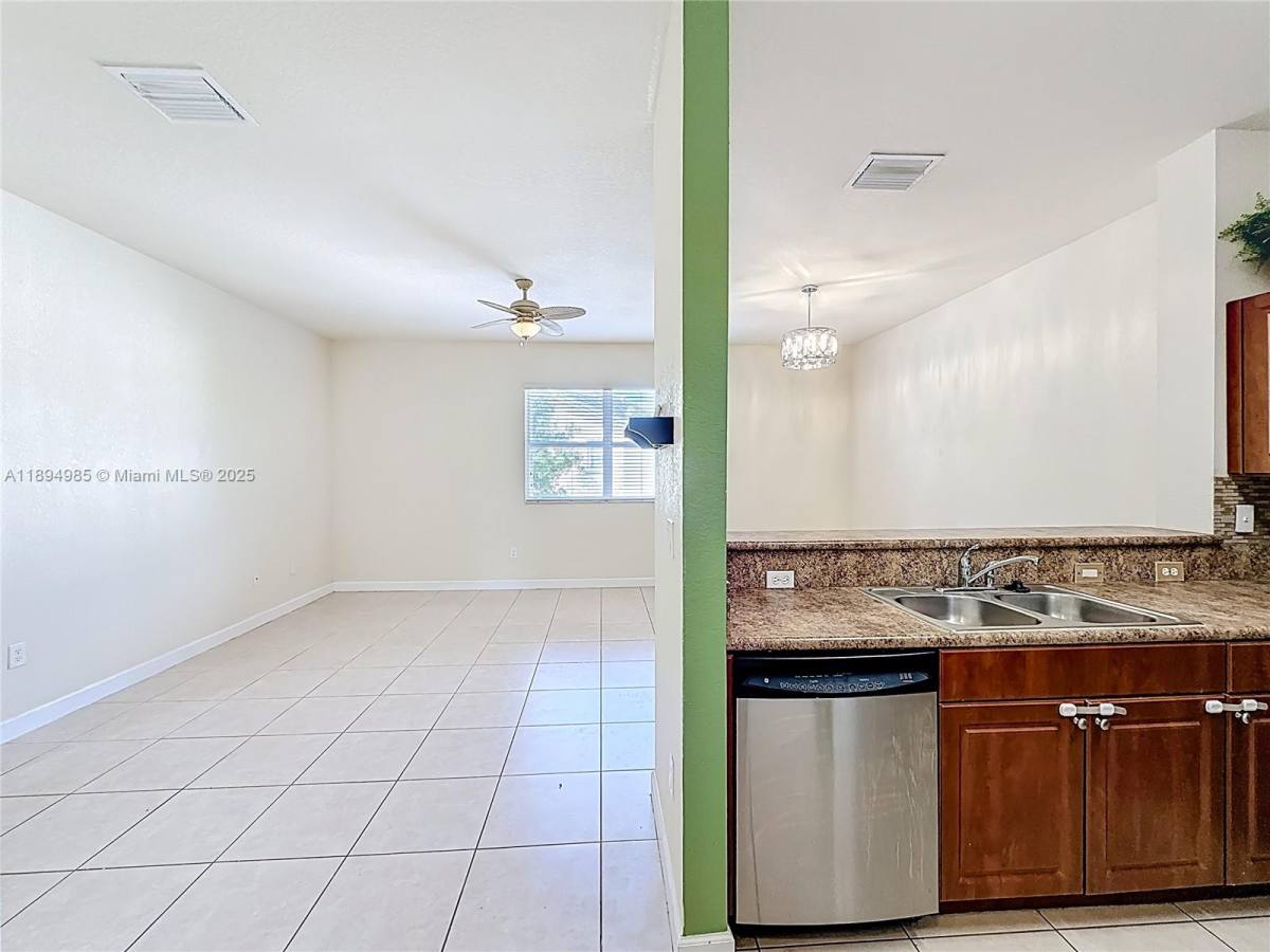 Apartment for rent at 2935 SE 1st Dr #21, Homestead, FL 33033
