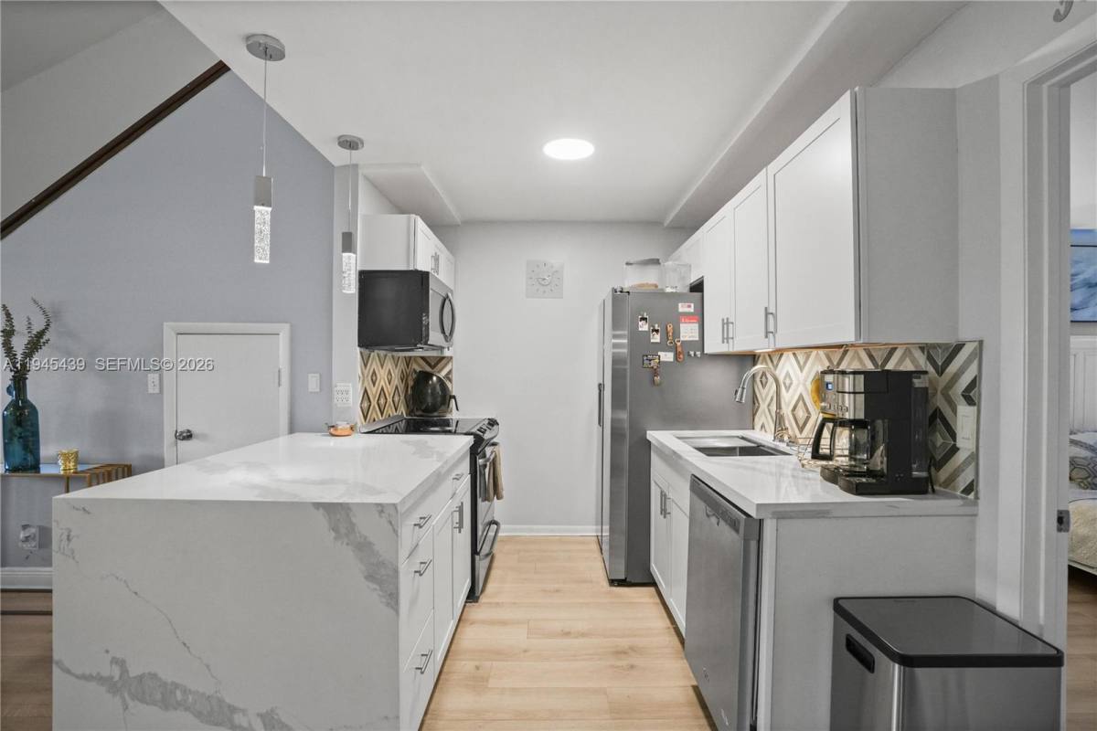 Townhouse for rent at 4880 SW 64th Way, Fort Lauderdale, FL 33314