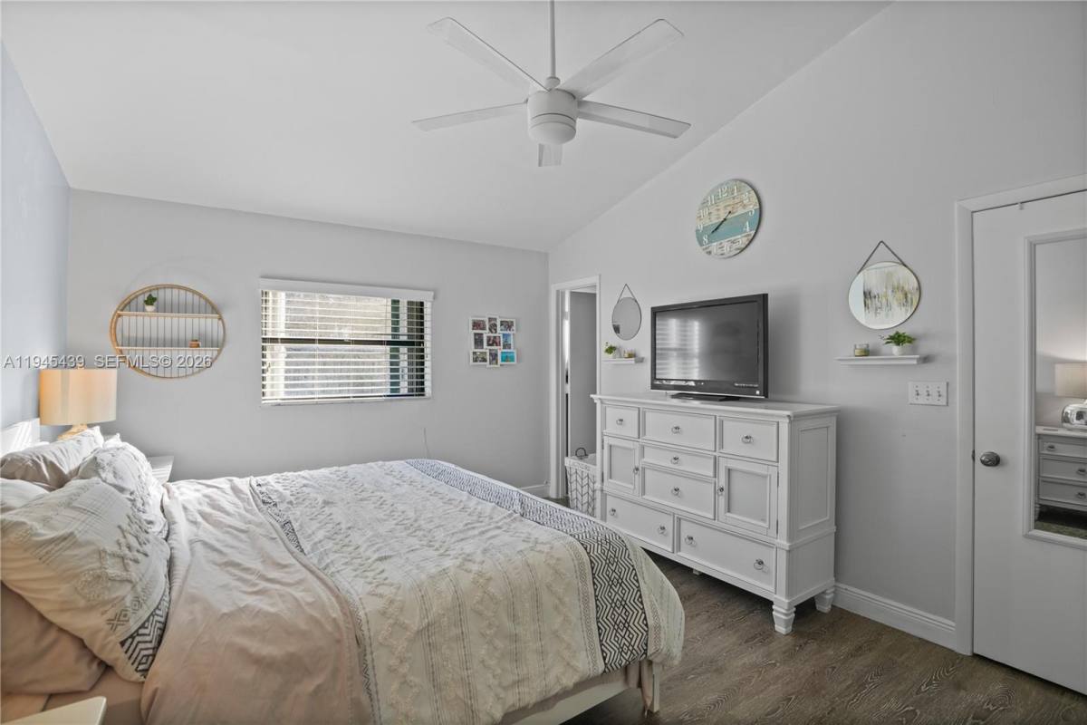 Townhouse for rent at 4880 SW 64th Way, Fort Lauderdale, FL 33314