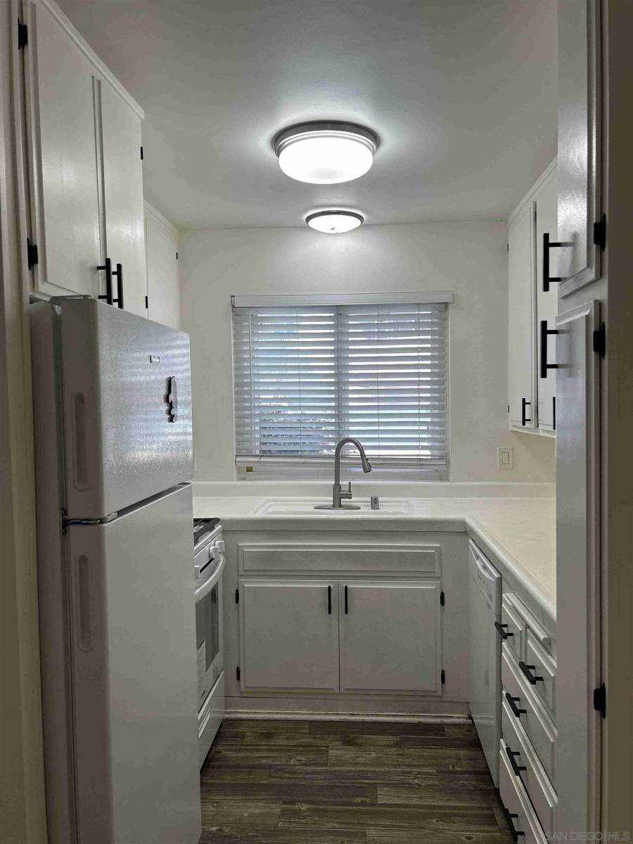 Apartment for rent at 2006 Diamond St, San Diego, CA 92109