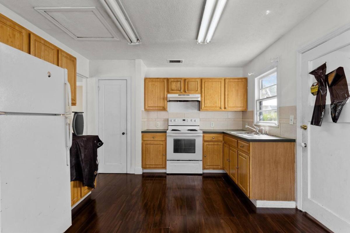 Apartment for rent at 1955 41st Ave, Vero Beach, FL 32960