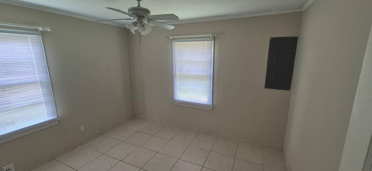 Apartment for rent at 1955 41st Ave, Vero Beach, FL 32960