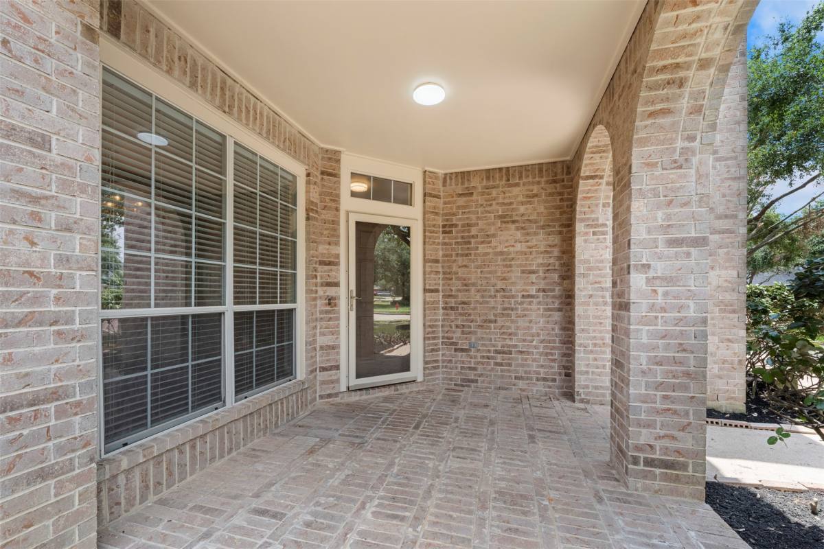 Apartment for rent at 7218 Broadelm Dr, Houston, TX 77095