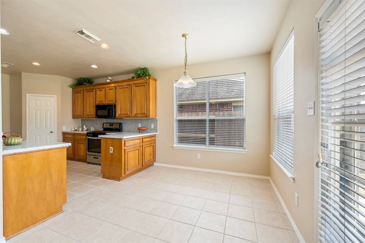 Apartment for rent at 7218 Broadelm Dr, Houston, TX 77095