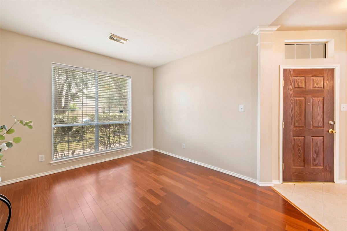 Apartment for rent at 7218 Broadelm Dr, Houston, TX 77095