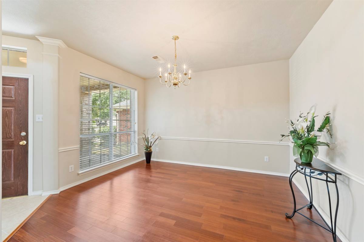 Apartment for rent at 7218 Broadelm Dr, Houston, TX 77095