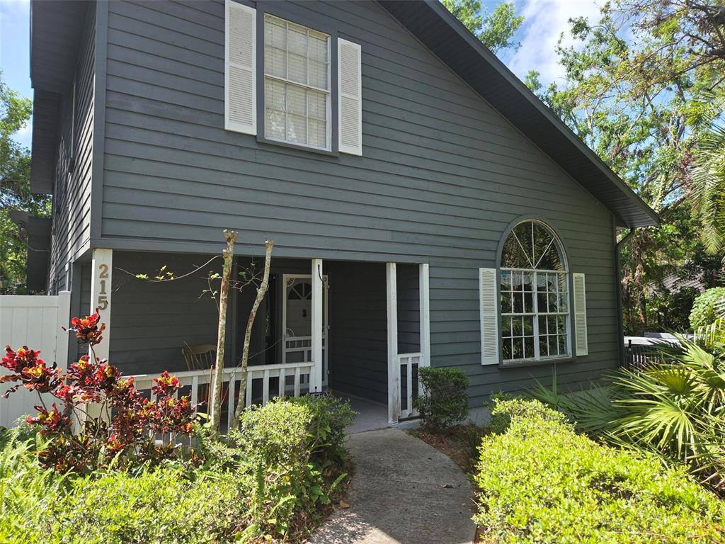 Apartment for rent at 215 48th St NW #215, Bradenton, FL 34209