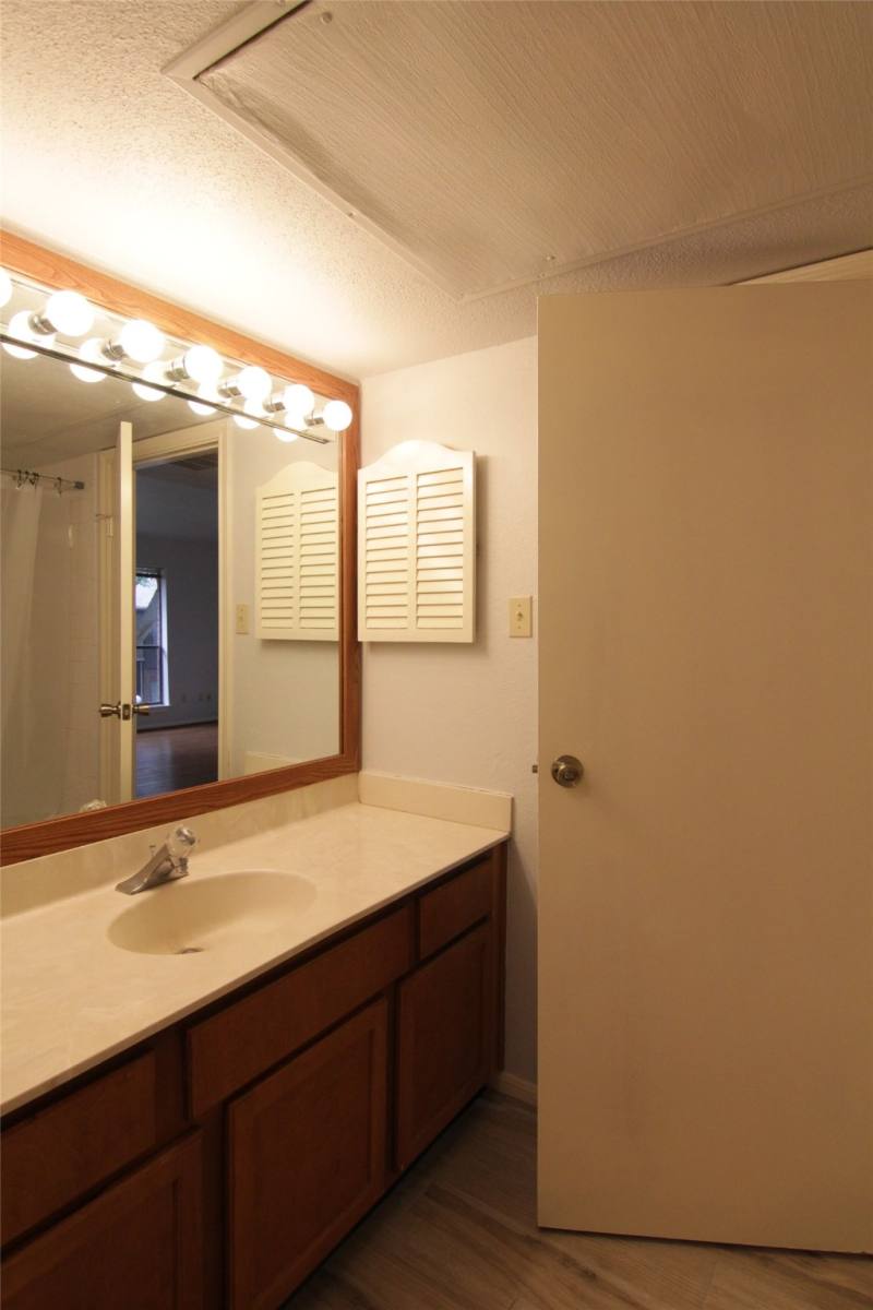 Apartment for rent at 3100 Walnut Bend Lane #118, Houston, TX 77042