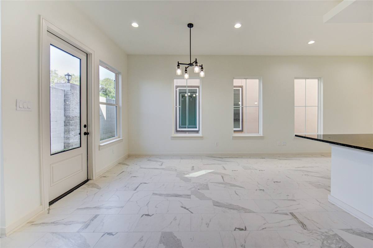 Apartment for rent at 2922 El Fenice Lane, Houston, TX 77057
