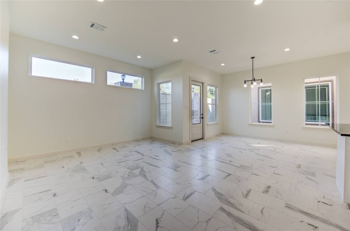 Apartment for rent at 2922 El Fenice Lane, Houston, TX 77057