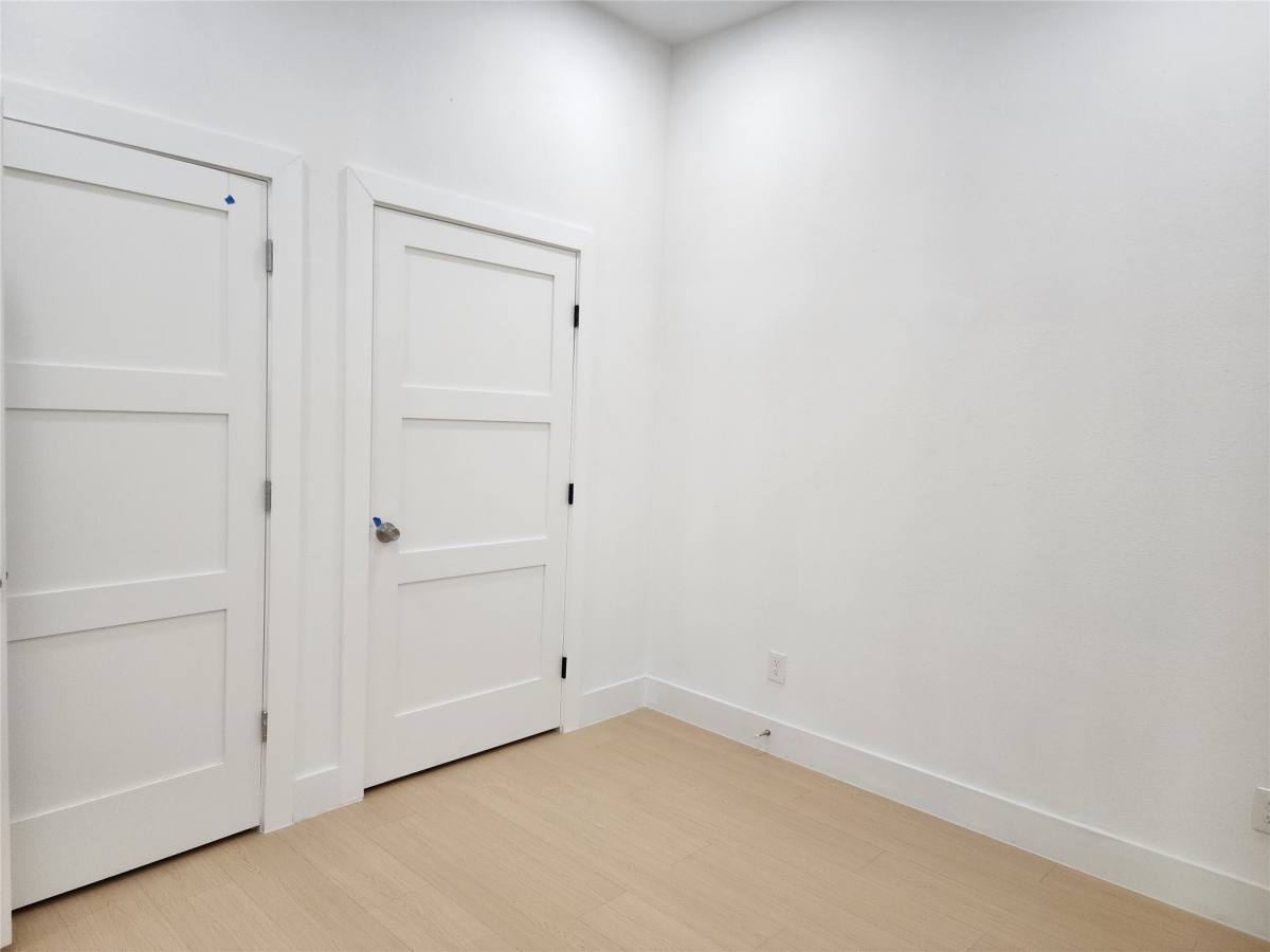 Apartment for rent at 3405 St Emanuel, Houston, TX 77004