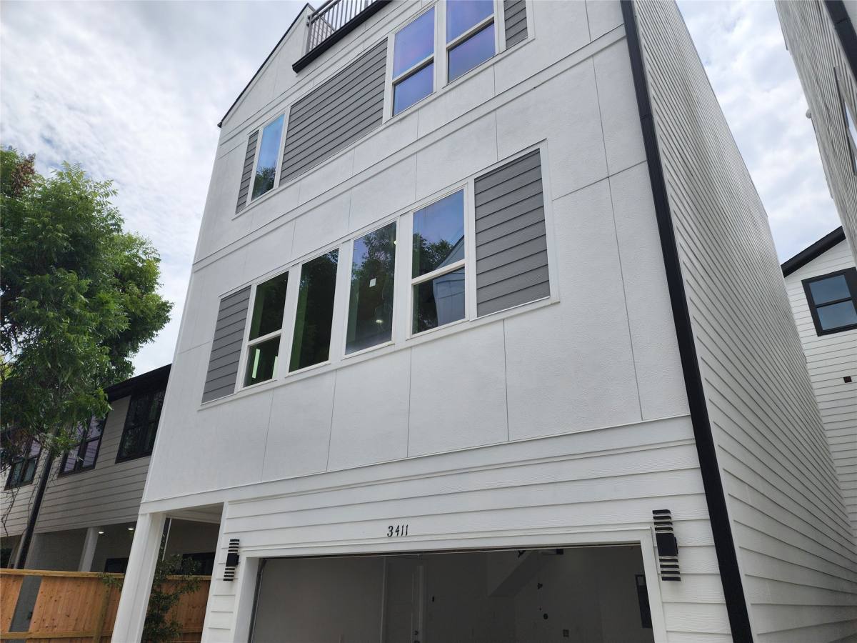Apartment for rent at 3405 St Emanuel, Houston, TX 77004