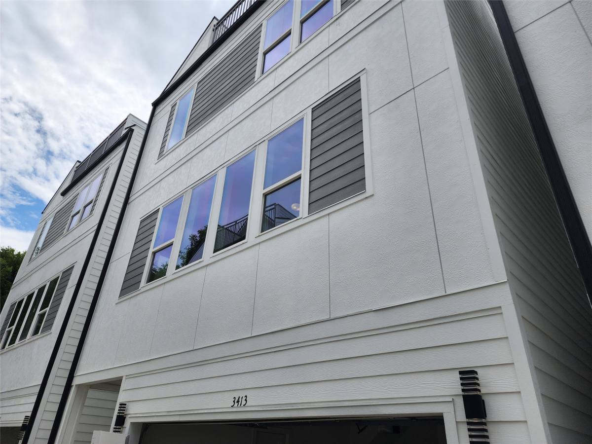 Apartment for rent at 3405 St Emanuel, Houston, TX 77004