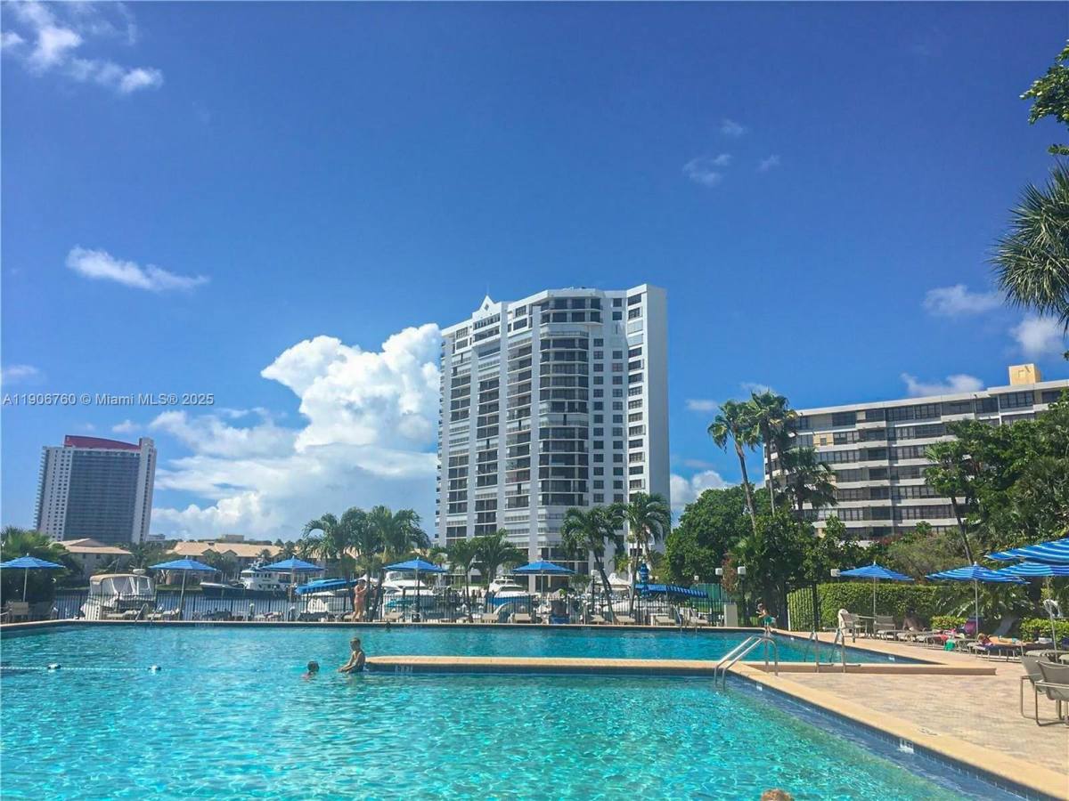Condo for rent at 2500 Parkview Dr #2004, Hallandale, FL 33009