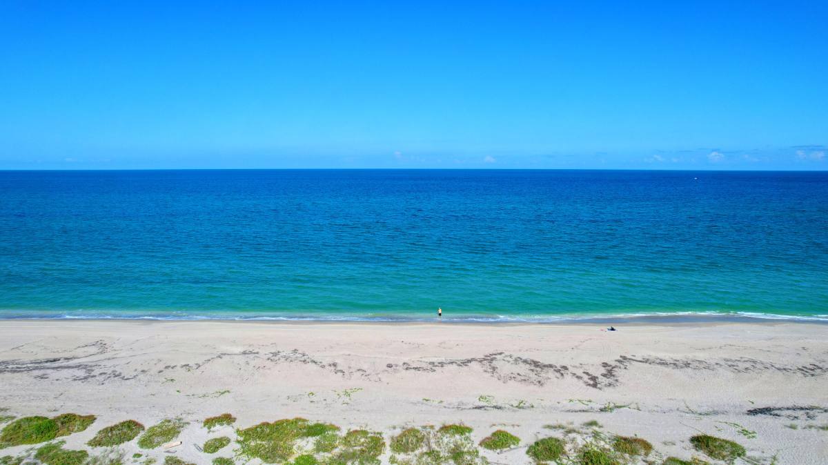 Apartment for rent at 2505 S Ocean Blvd #601, Palm Beach, FL 33480