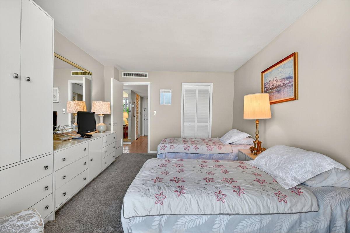 Apartment for rent at 2505 S Ocean Blvd #601, Palm Beach, FL 33480