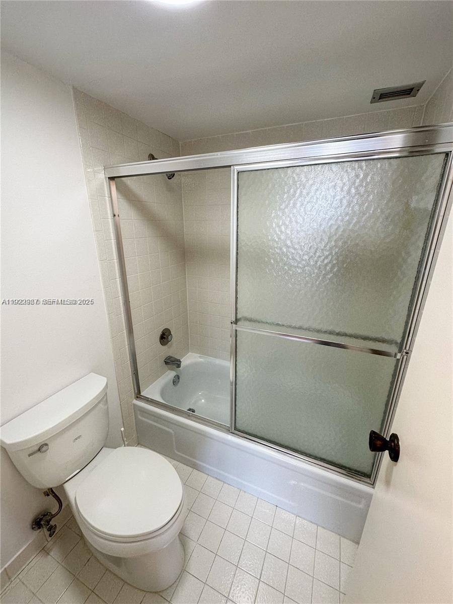 Condo for rent at 600 Three Islands Blvd #1520, Hallandale, FL 33009