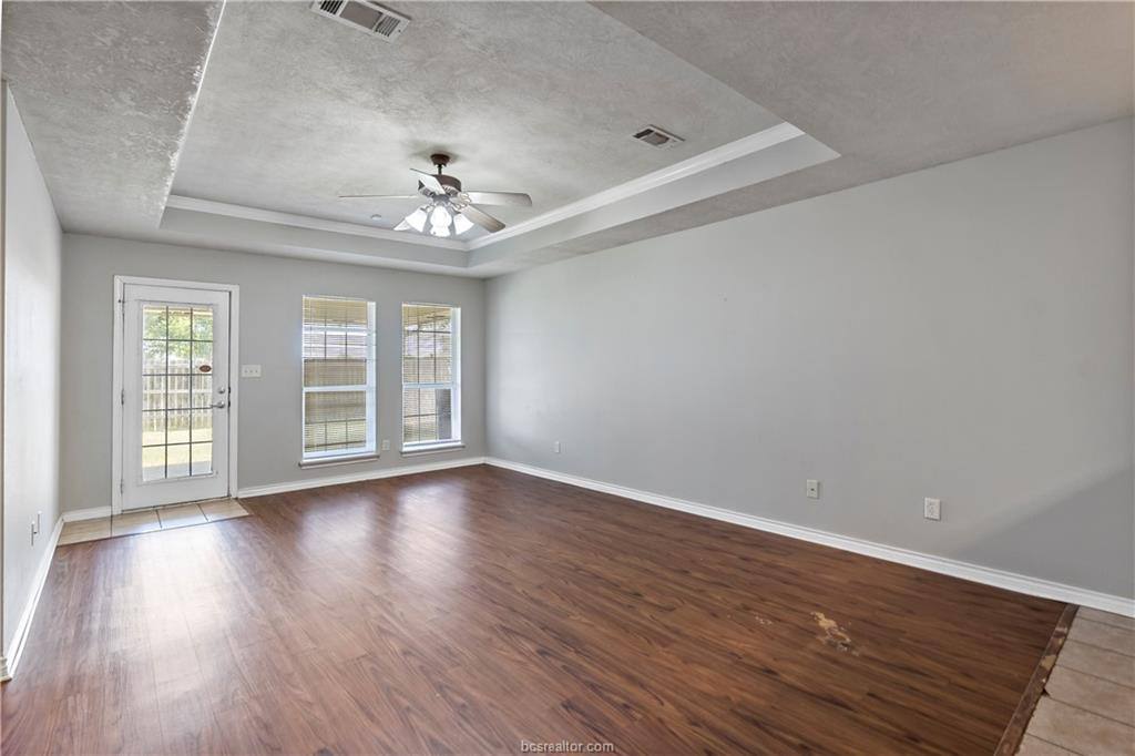 Apartment for rent at 1017 Bougainvillea St, College Station, TX 77845