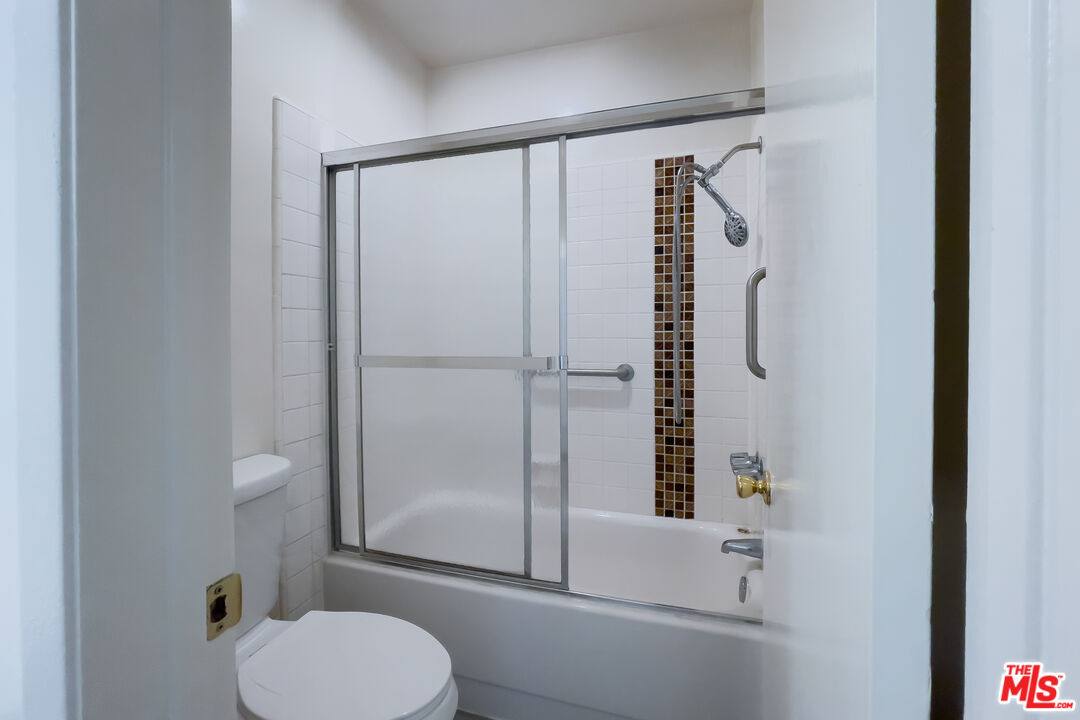 Apartment for rent at 3607 Clarington Ave #2, Los Angeles, CA 90034