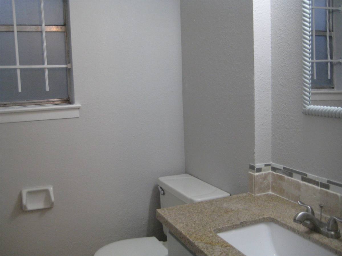 Apartment for rent at 6601 Nielan St, Houston, TX 77028