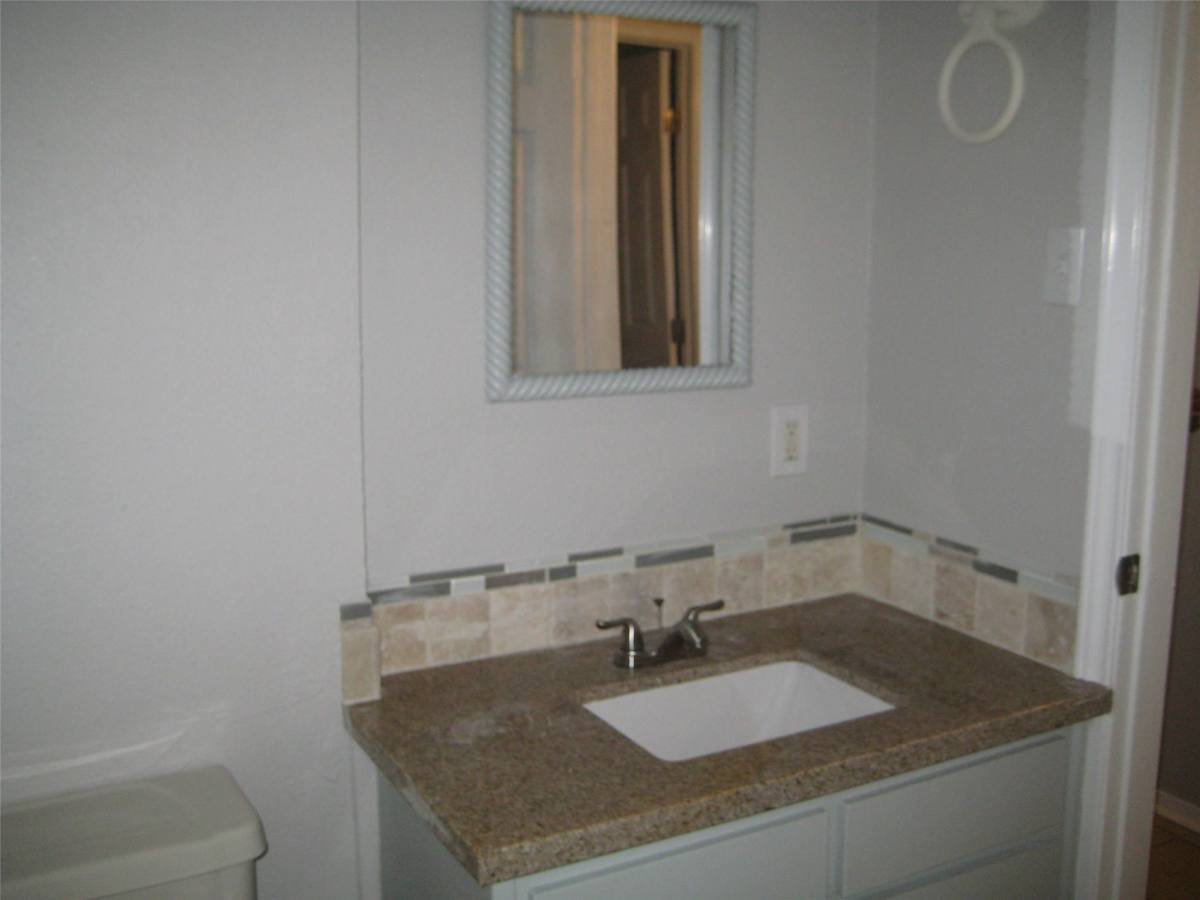 Apartment for rent at 6601 Nielan St, Houston, TX 77028