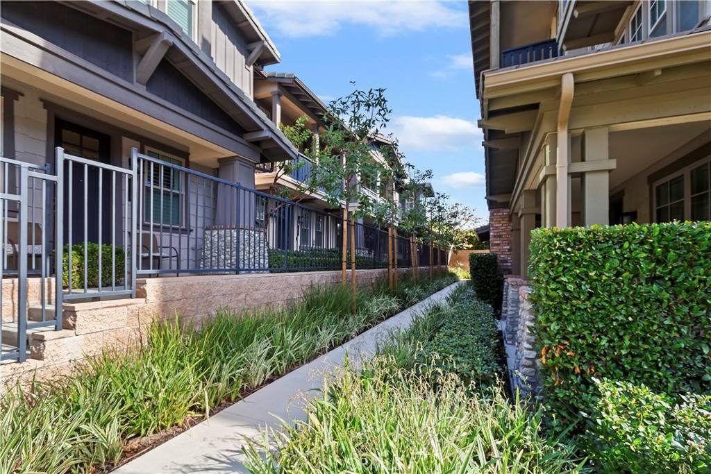 Townhouse for rent at 568 Granite St #568, Claremont, CA 91711