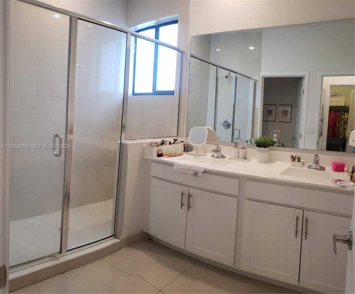 Townhouse for rent at 2414 SW 145th Place, Miami, FL 33175