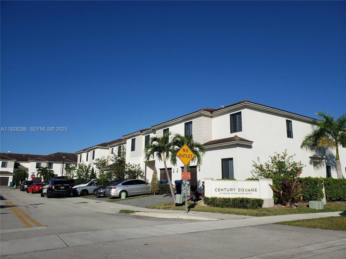 Townhouse for rent at 2414 SW 145th Place, Miami, FL 33175