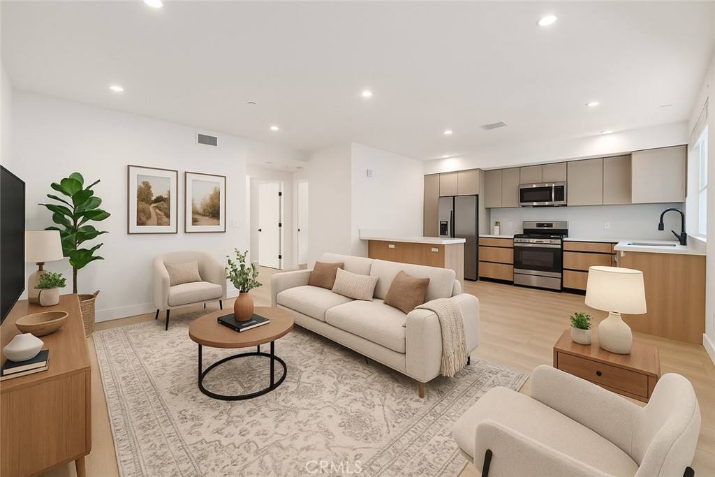 Apartment for rent at 7510 Sepulveda Blvd #204, Van Nuys, CA 91405