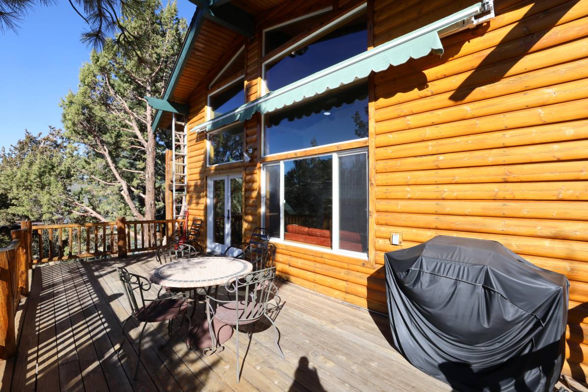 Apartment for rent at 43615 Wolf Rd, Big Bear Lake, CA 92315