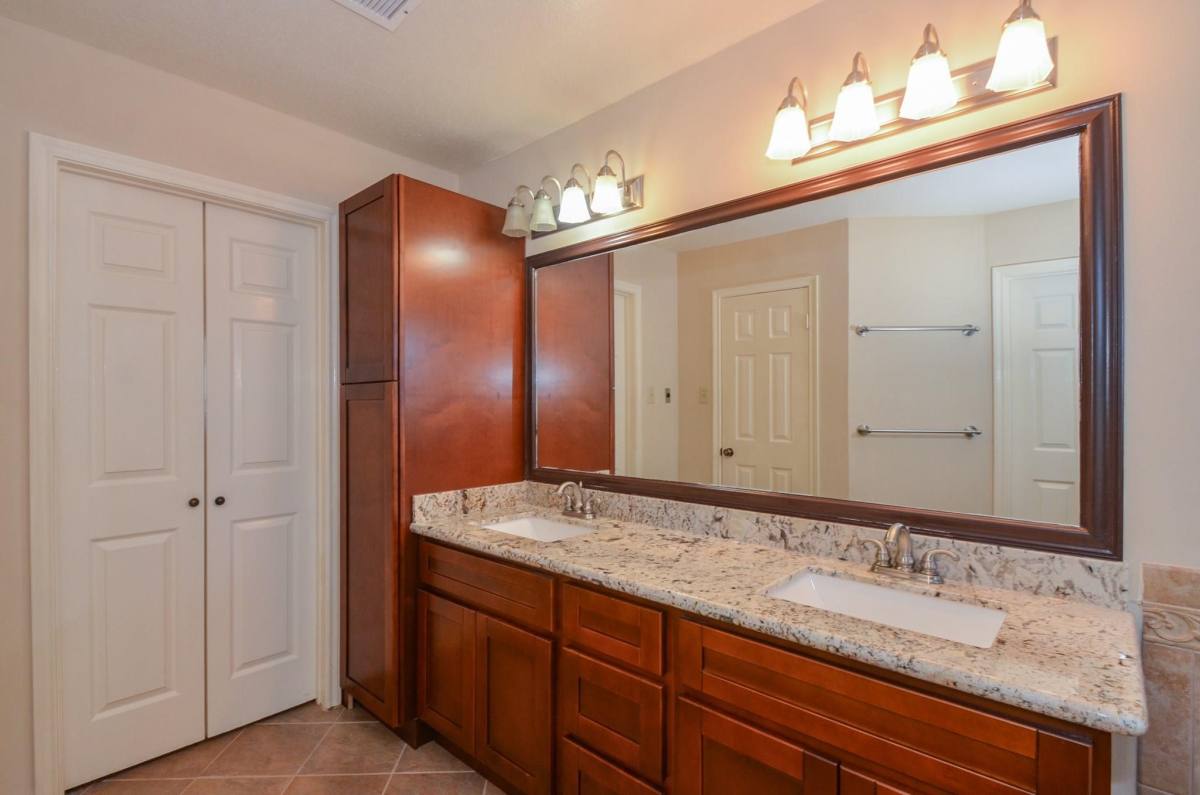 Apartment for rent at 2926 Williams Grant, Sugar Land, TX 77479