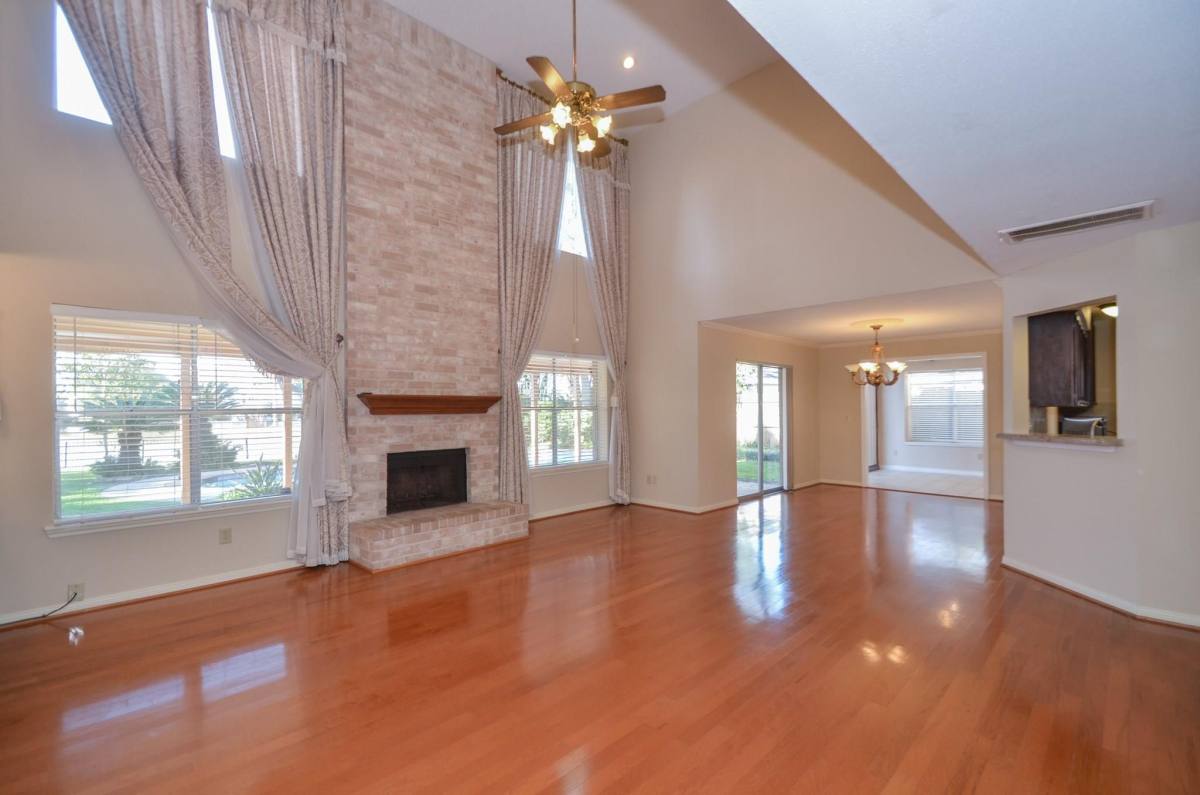 Apartment for rent at 2926 Williams Grant, Sugar Land, TX 77479