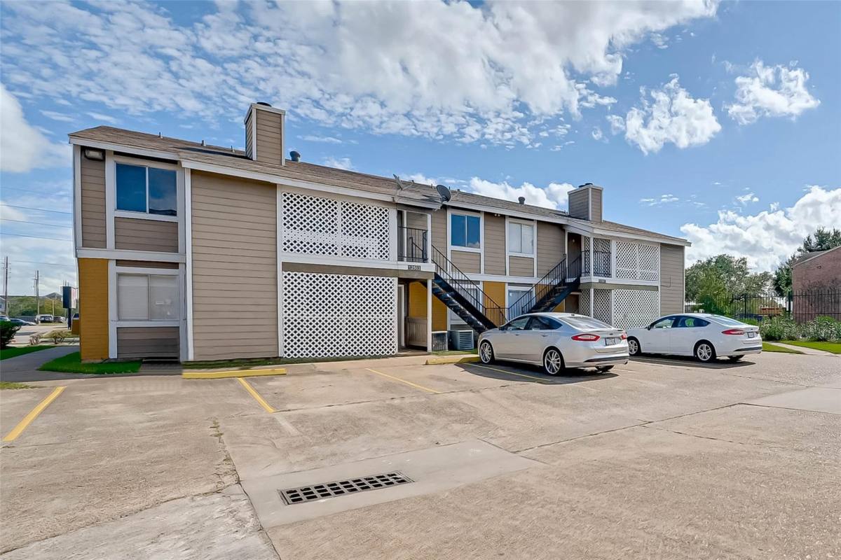 Apartment for rent at 12507 Ashford Meadow Dr #12507A, Houston, TX 77082